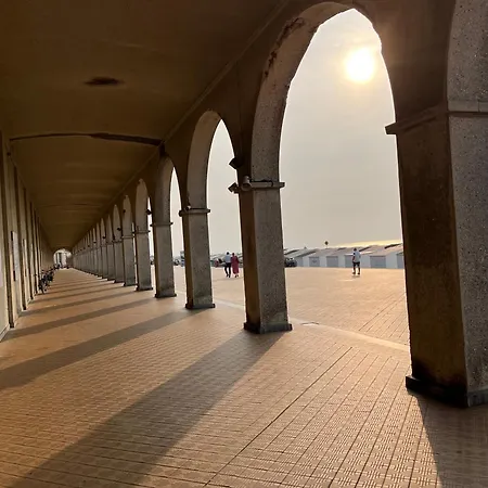 Penthouse De Vaughan -luxe Met Zeezicht Lejlighed *