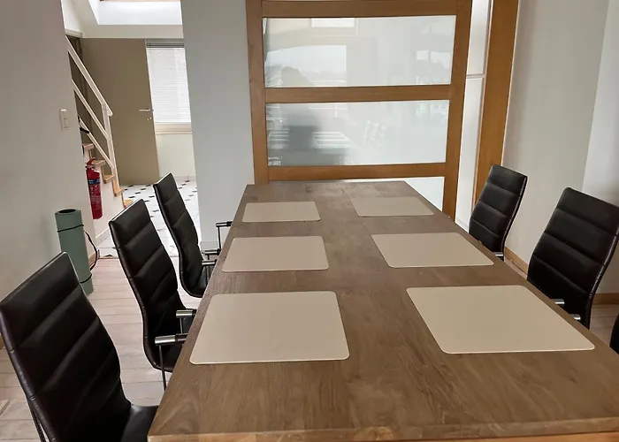 Penthouse De Vaughan -luxe Met Zeezicht 公寓