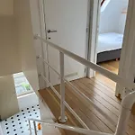 Penthouse De Vaughan -luxe Met Zeezicht