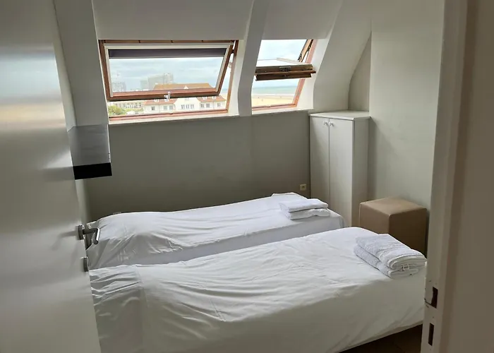 Διαμέρισμα Penthouse De Vaughan -luxe Met Zeezicht Οστένδη