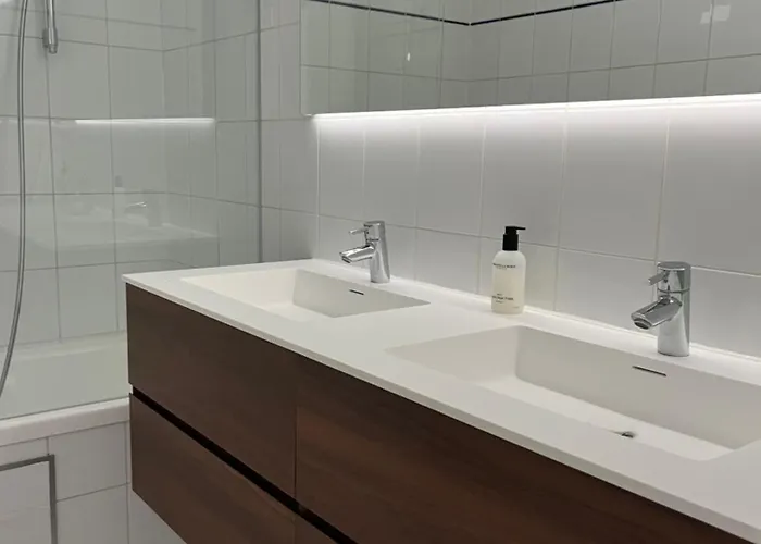 Penthouse De Vaughan -luxe Met Zeezicht *